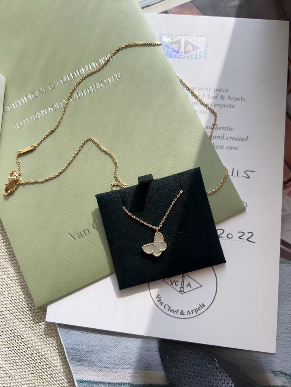 Brand New Van Cleef & Arpels Sweet Butterflies pendant